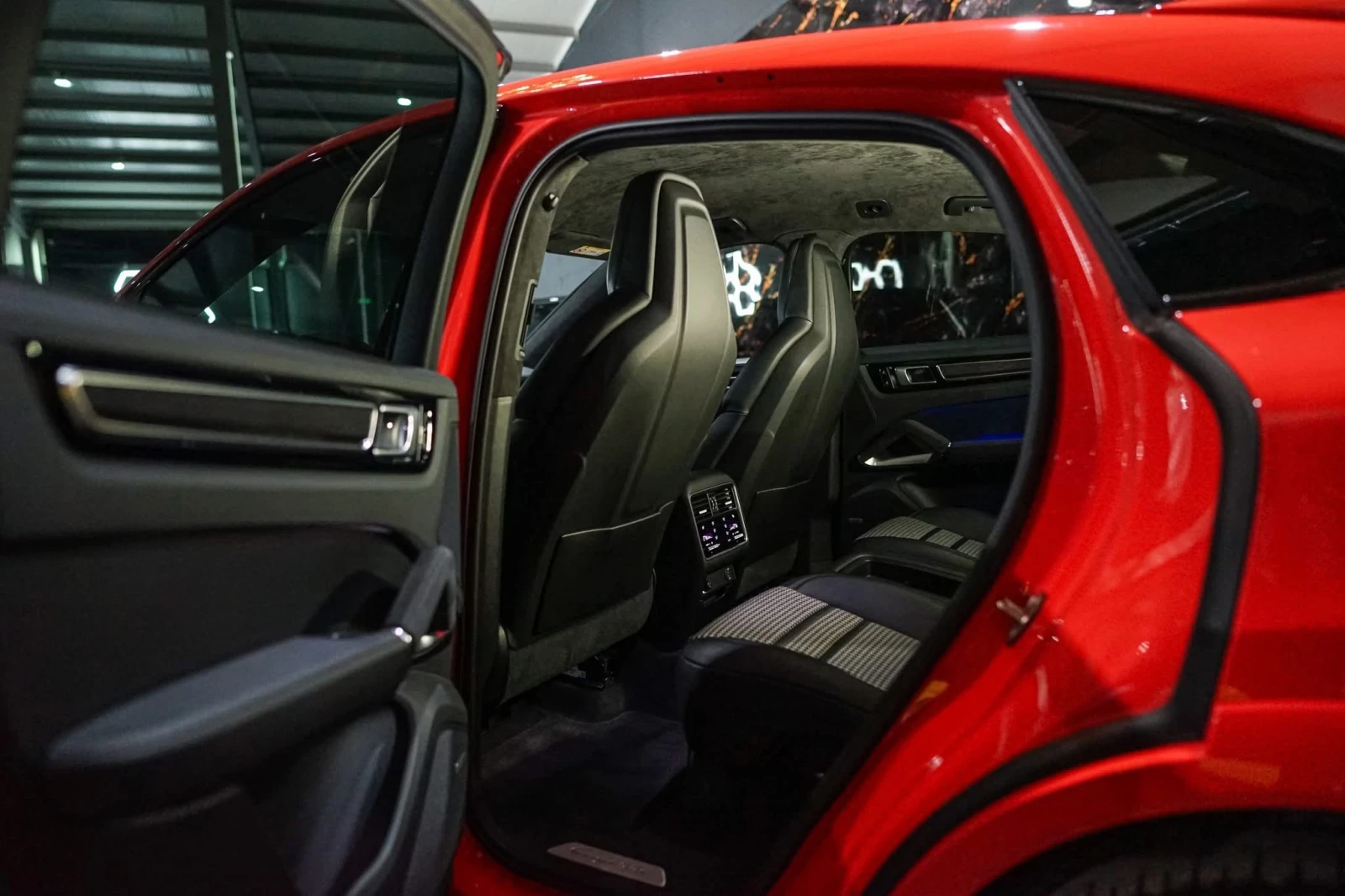 Porsche Cayenne 4.0 V8 COUPE TURBO GT FULL CARBON  100% | Mobile.bg   15