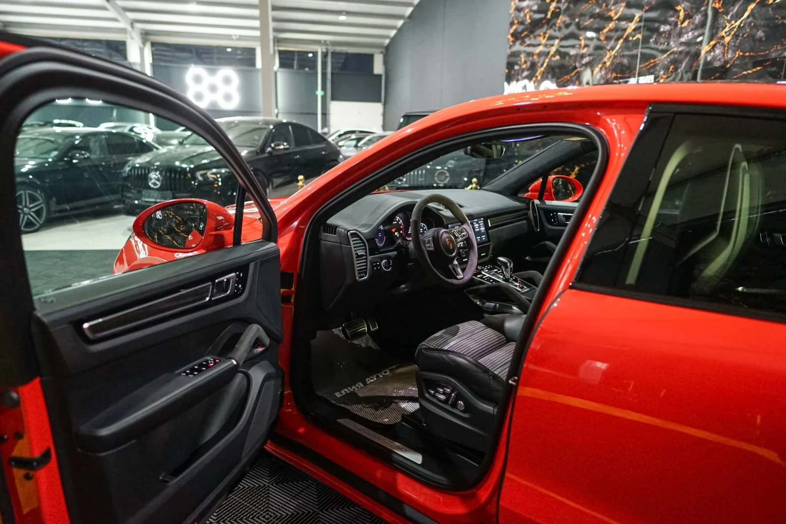 Porsche Cayenne 4.0 V8 COUPE TURBO GT FULL CARBON  100% | Mobile.bg   11