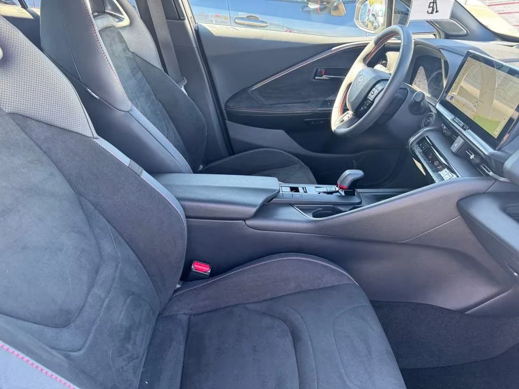Toyota C-HR 2.0HEV/197HP/GR-SPORT/AWD/360/NAVI/CPLAY/237q, снимка 14 - Автомобили и джипове - 54360088