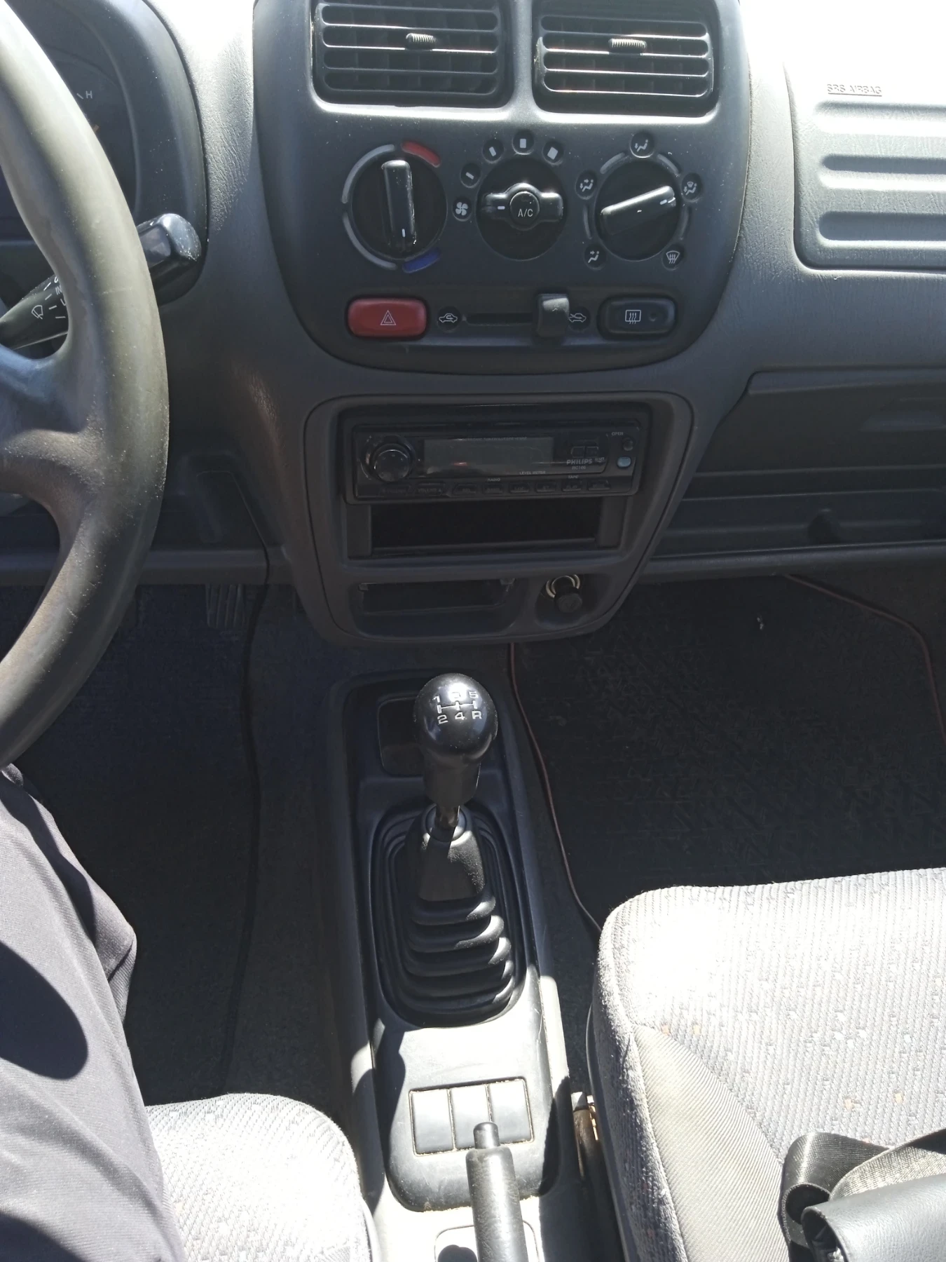 Suzuki Ignis, снимка 15 - Автомобили и джипове - 54682196