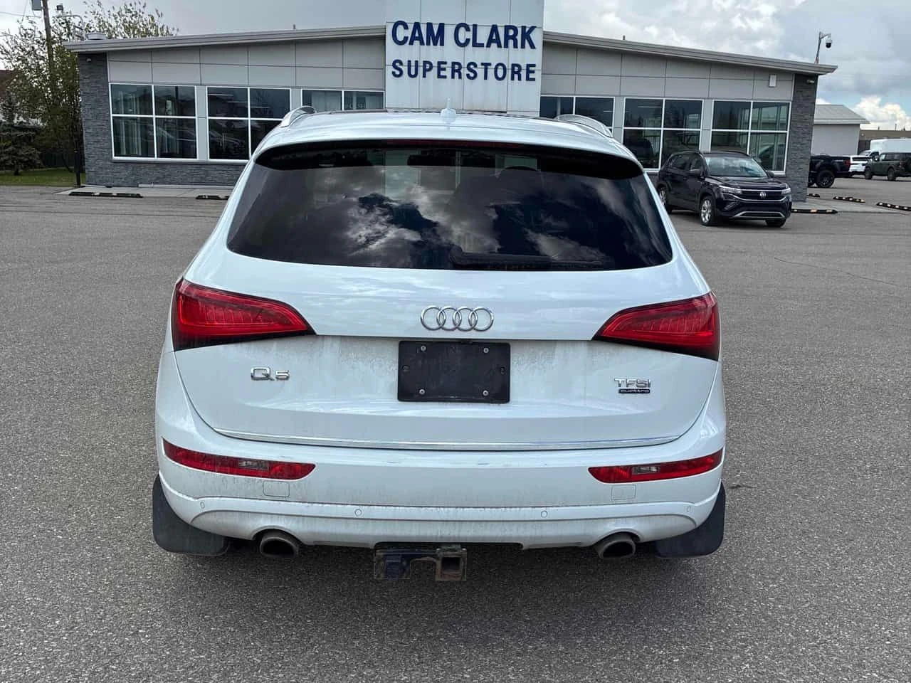 Audi Q5 * 2.0T Technik* АВТОКРЕДИТ БЕЗ ПЪРВОНАЧАЛНА ВНОСКА, снимка 4 - Автомобили и джипове - 54771107
