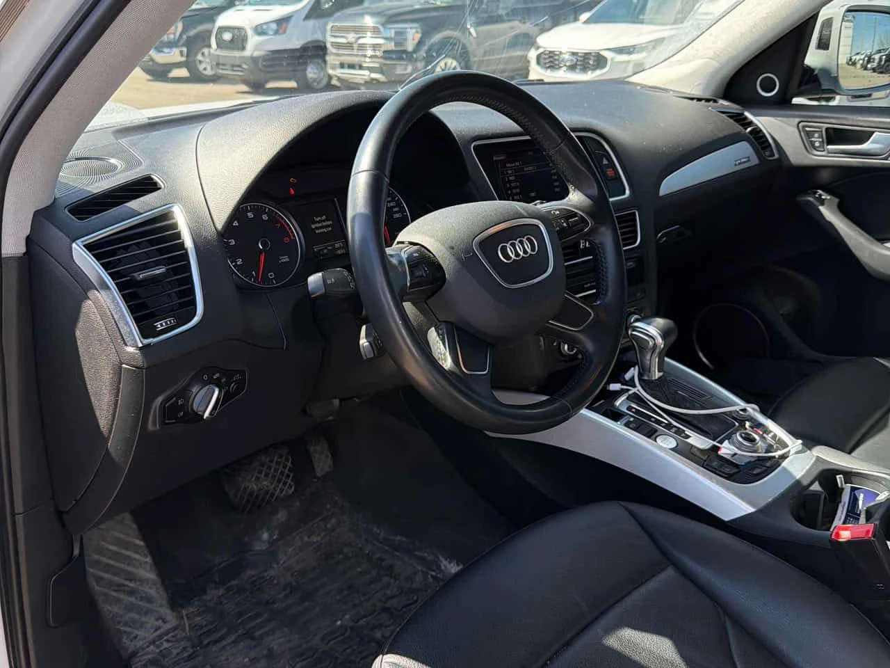 Audi Q5 * 2.0T Technik* АВТОКРЕДИТ БЕЗ ПЪРВОНАЧАЛНА ВНОСКА, снимка 5 - Автомобили и джипове - 54771107
