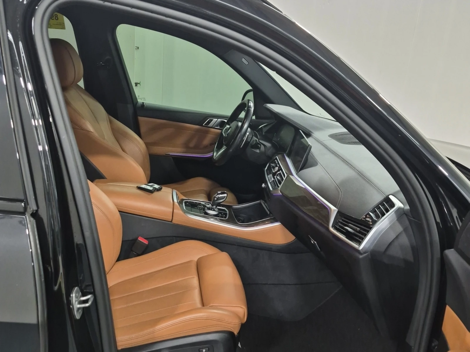BMW X5 40i * * M ПАКЕТ * * CARFAX * * АВТО КРЕДИТ * * , снимка 10 - Автомобили и джипове - 55270492