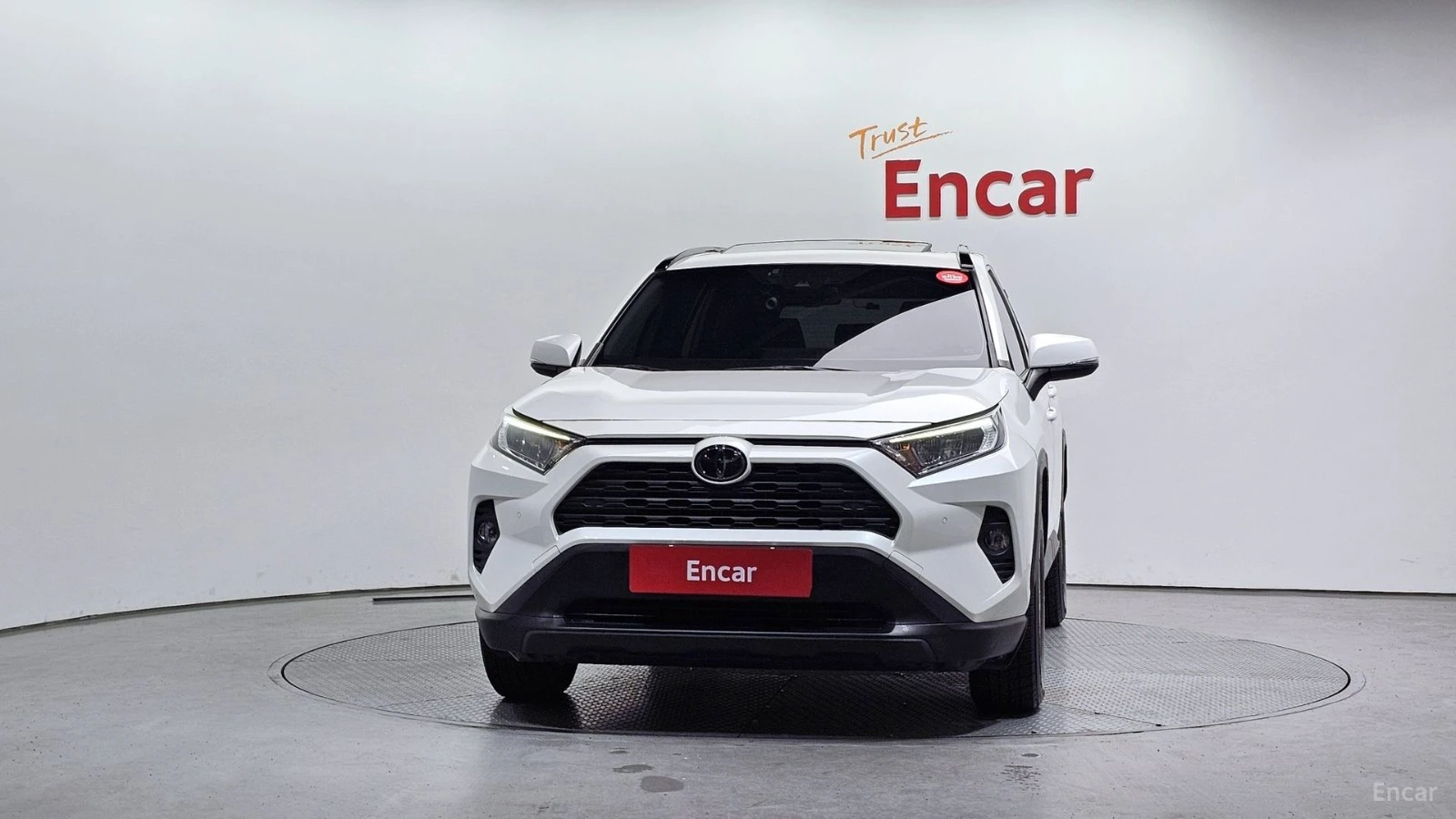 Toyota Rav4 * ПАНО* KEYLESS* Camera* ПОДГРЕВ* LED* , снимка 3 - Автомобили и джипове - 55625347