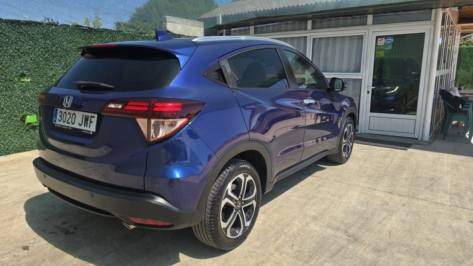 Honda Hr-v EXECUTIVE , снимка 5 - Автомобили и джипове - 55680650