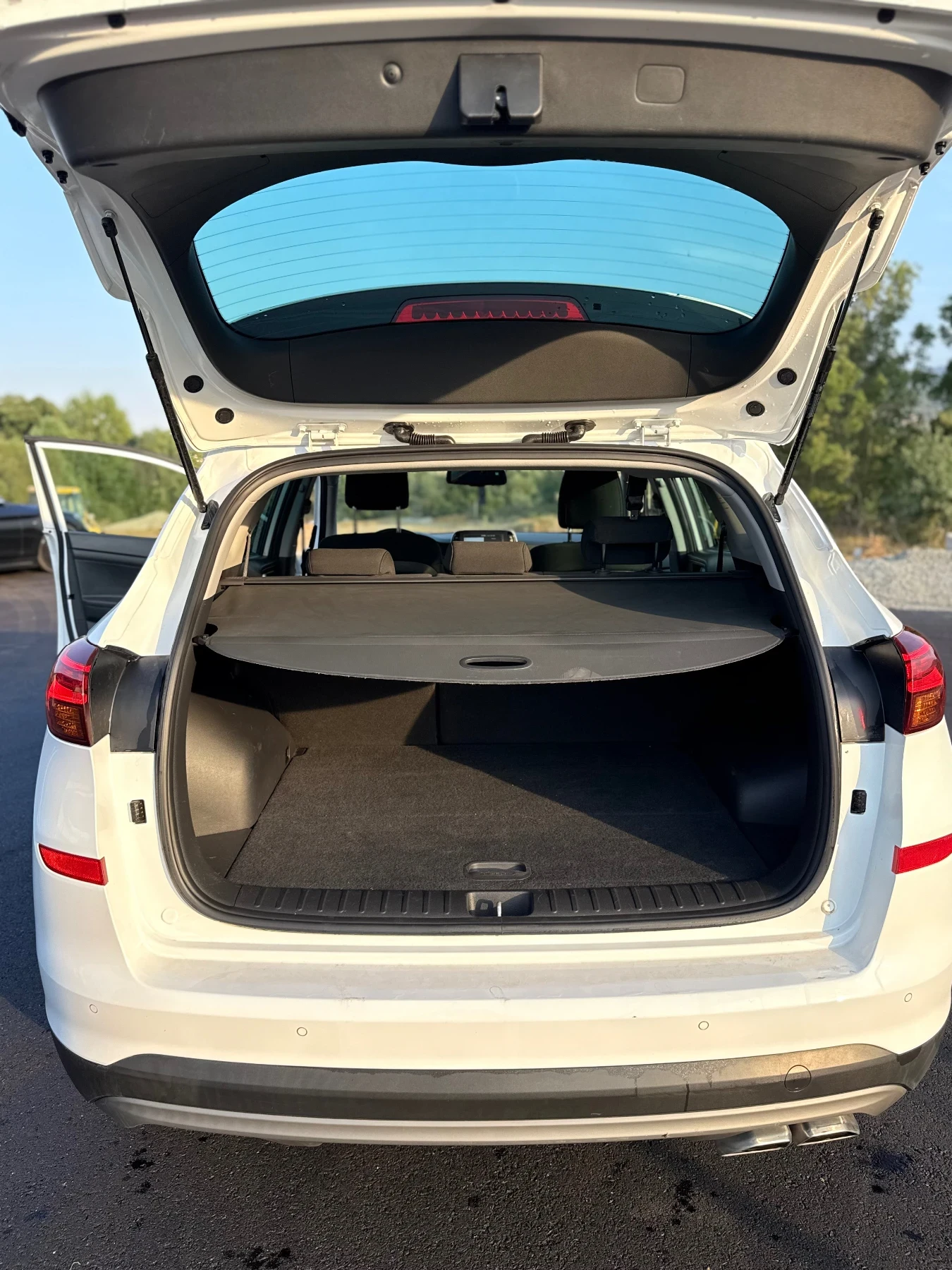 Hyundai Tucson 1.6CRDI, снимка 8 - Автомобили и джипове - 55974408