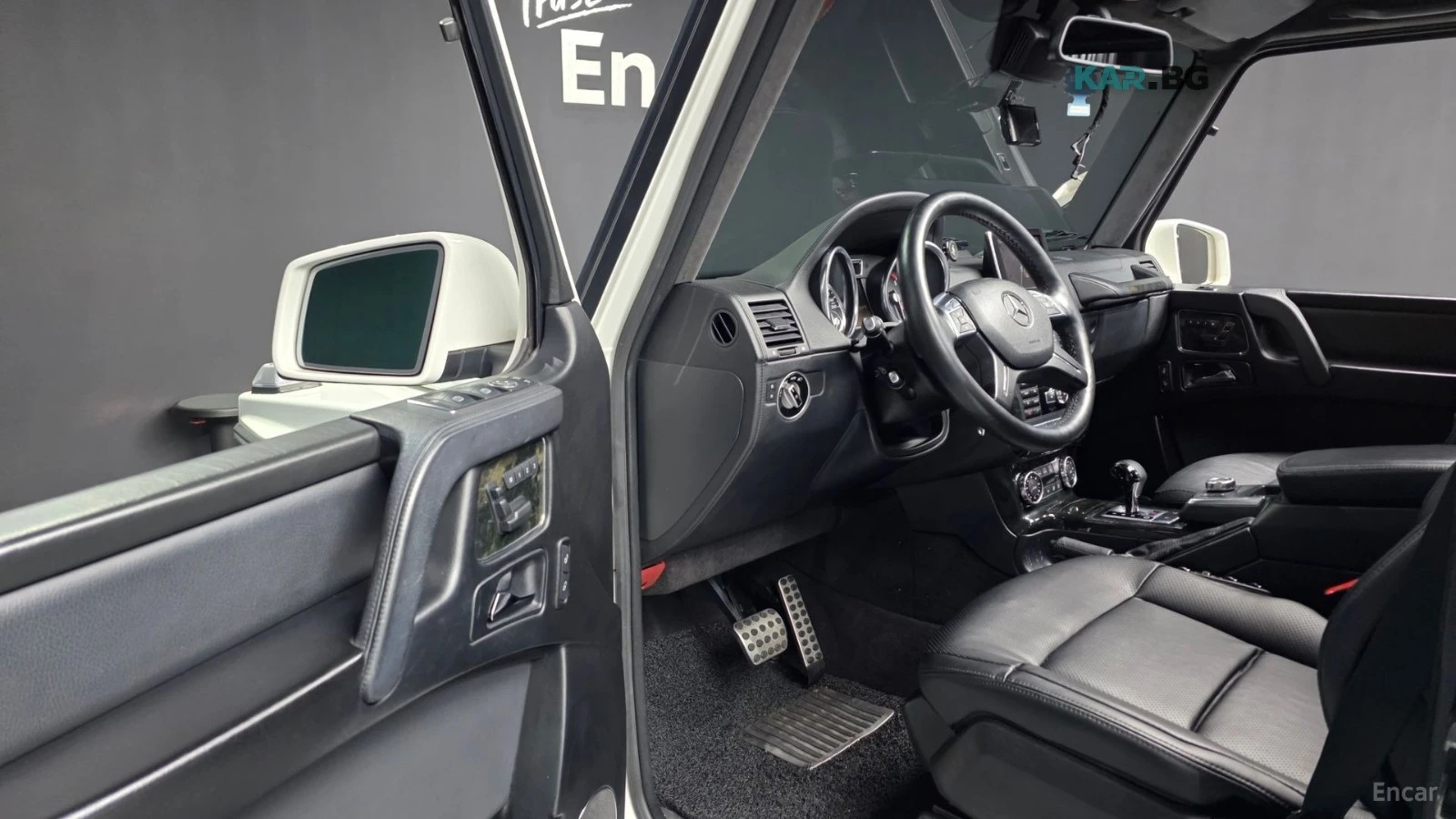 Mercedes-Benz G 350 BlueTEC* КОЖА* НАВИ* ОБДУХВ* ПАНО* КАМЕРА, снимка 8 - Автомобили и джипове - 56011746