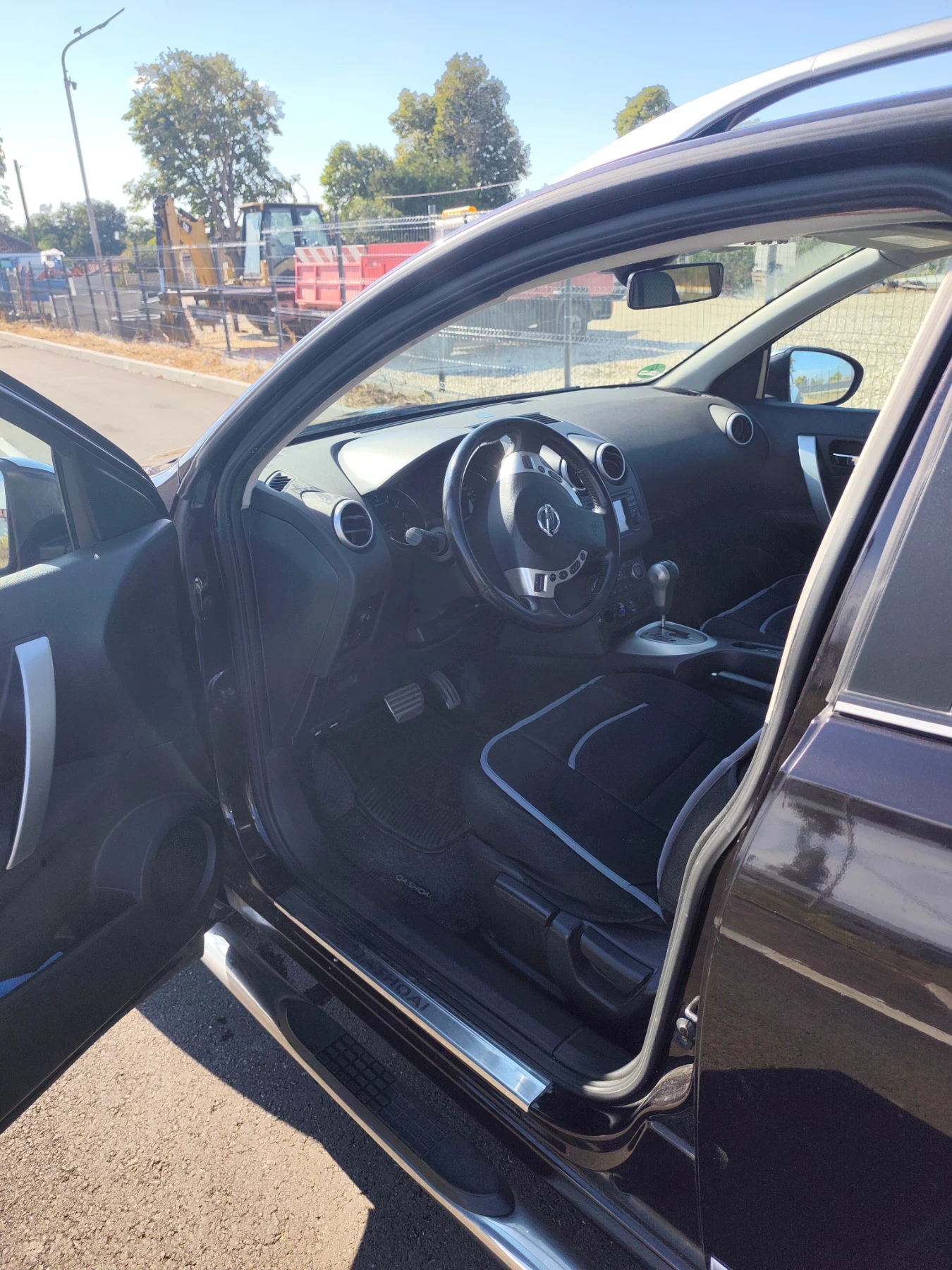 Nissan Qashqai, снимка 8 - Автомобили и джипове - 56245078