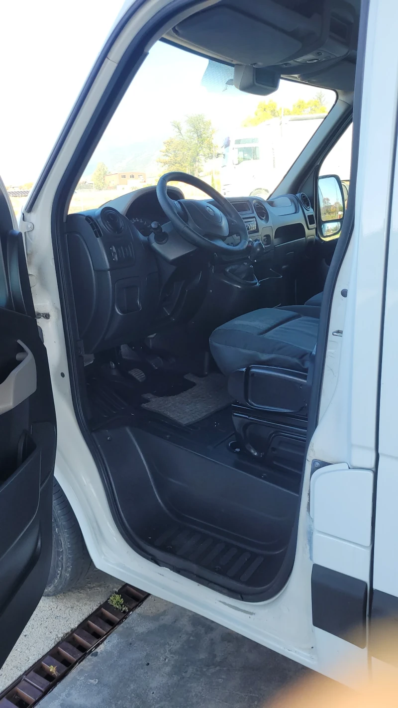 Renault Master 2.3 125кс, снимка 7 - Бусове и автобуси - 47716107