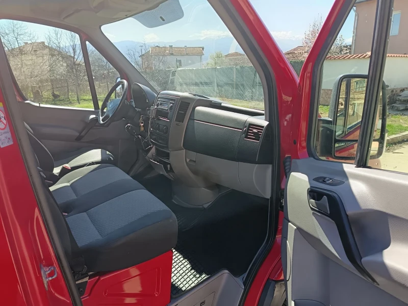 VW Crafter, снимка 5 - Бусове и автобуси - 49559703