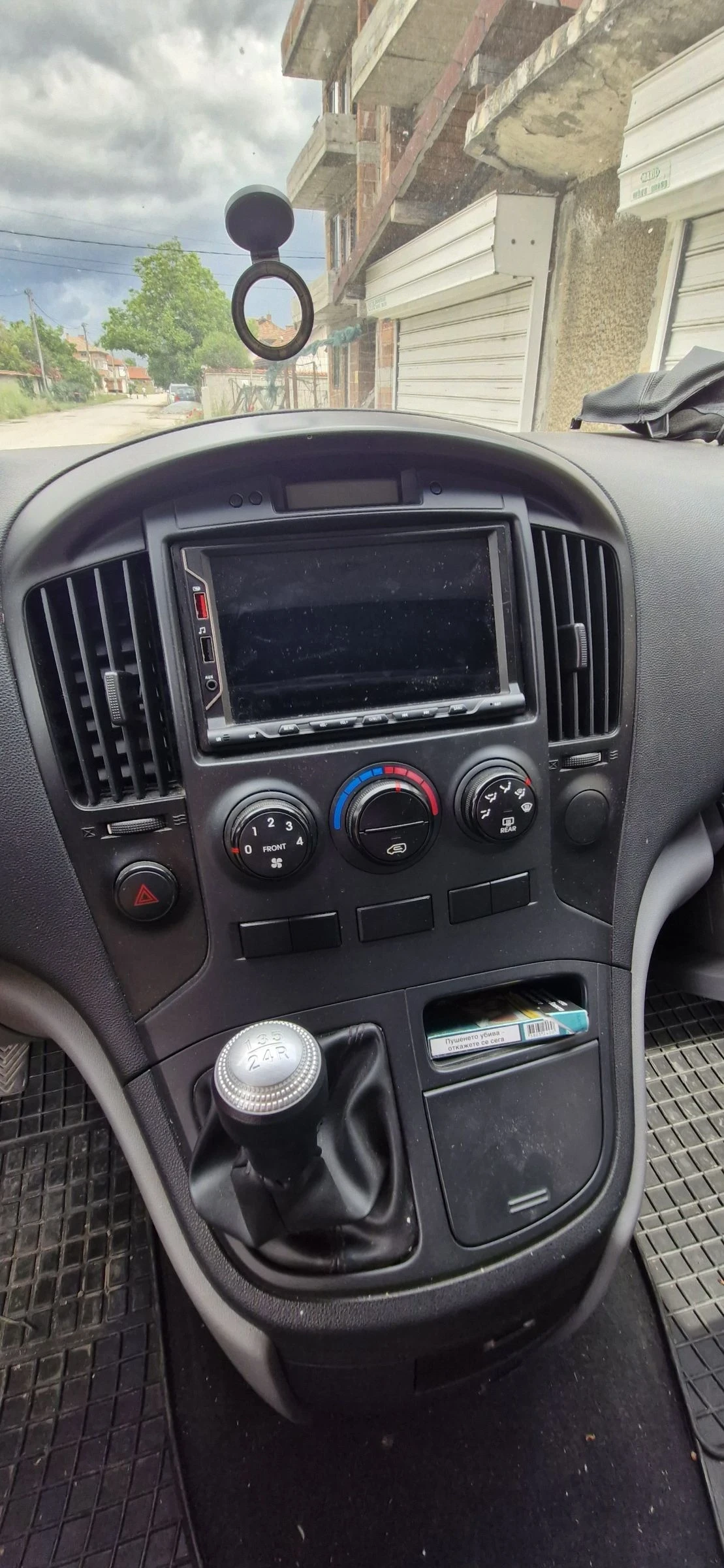 Hyundai H1, снимка 10 - Бусове и автобуси - 54667059