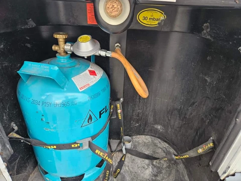 Кемпер Fiat Дукато, снимка 4 - Каравани и кемпери - 52447551