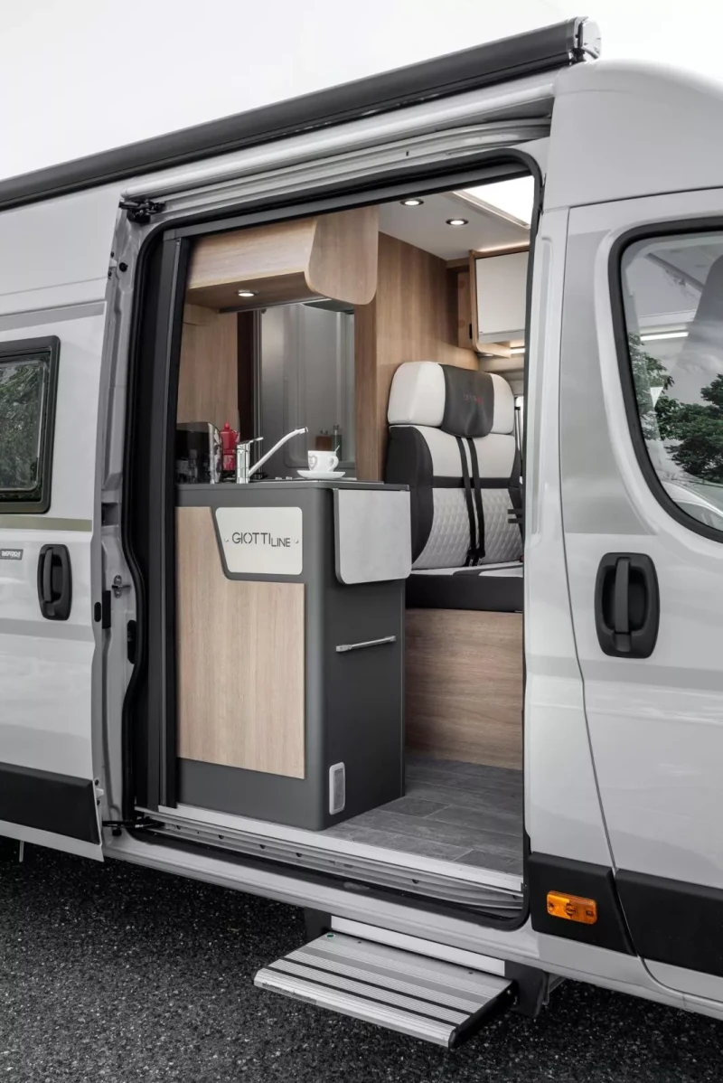 Кемпер Giottiline Giottivan 64G , снимка 14 - Каравани и кемпери - 53316551