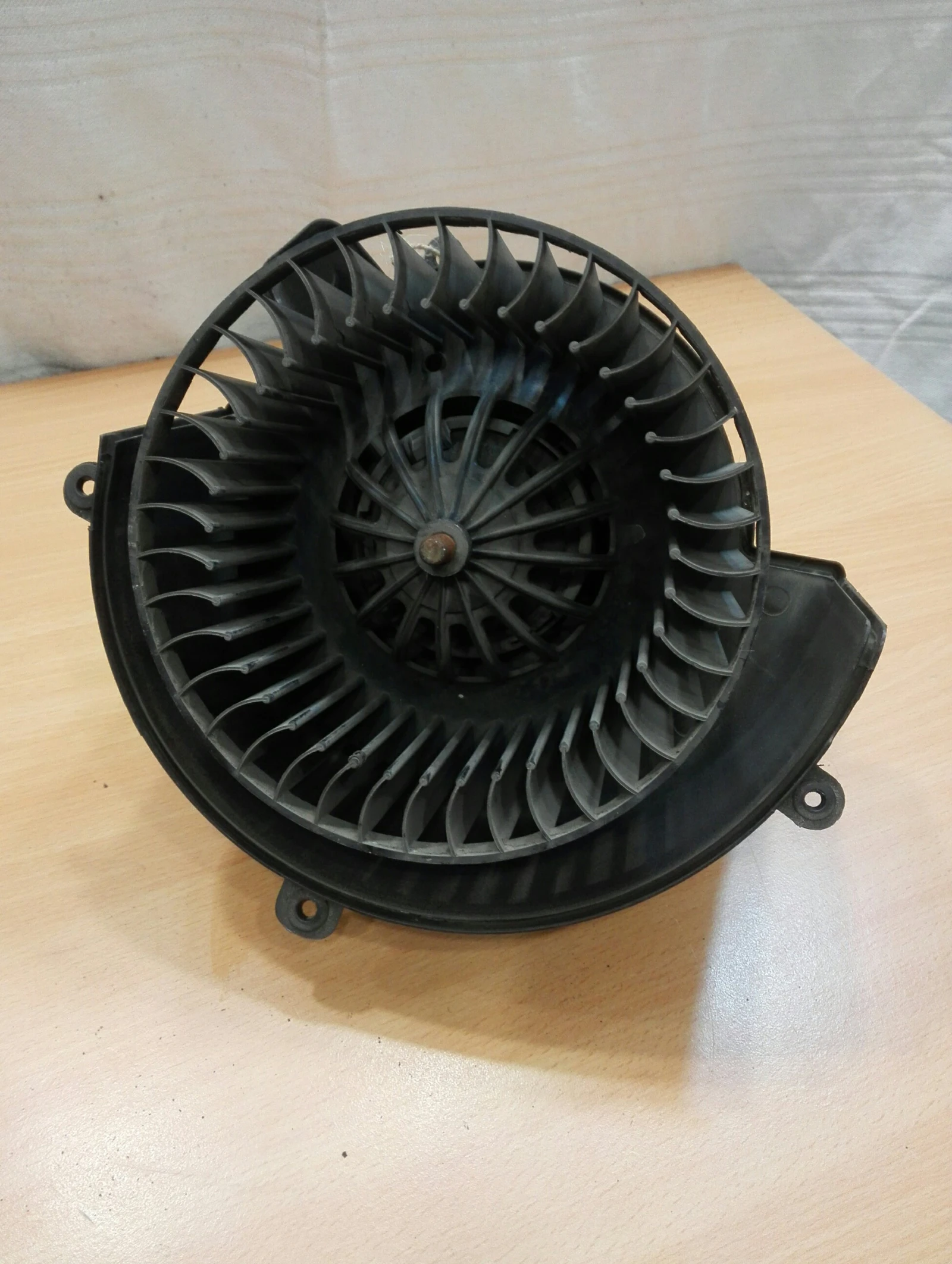 ���������� ����� ���� ������ � 2.0��� | Mobile.bg � ����������� 1