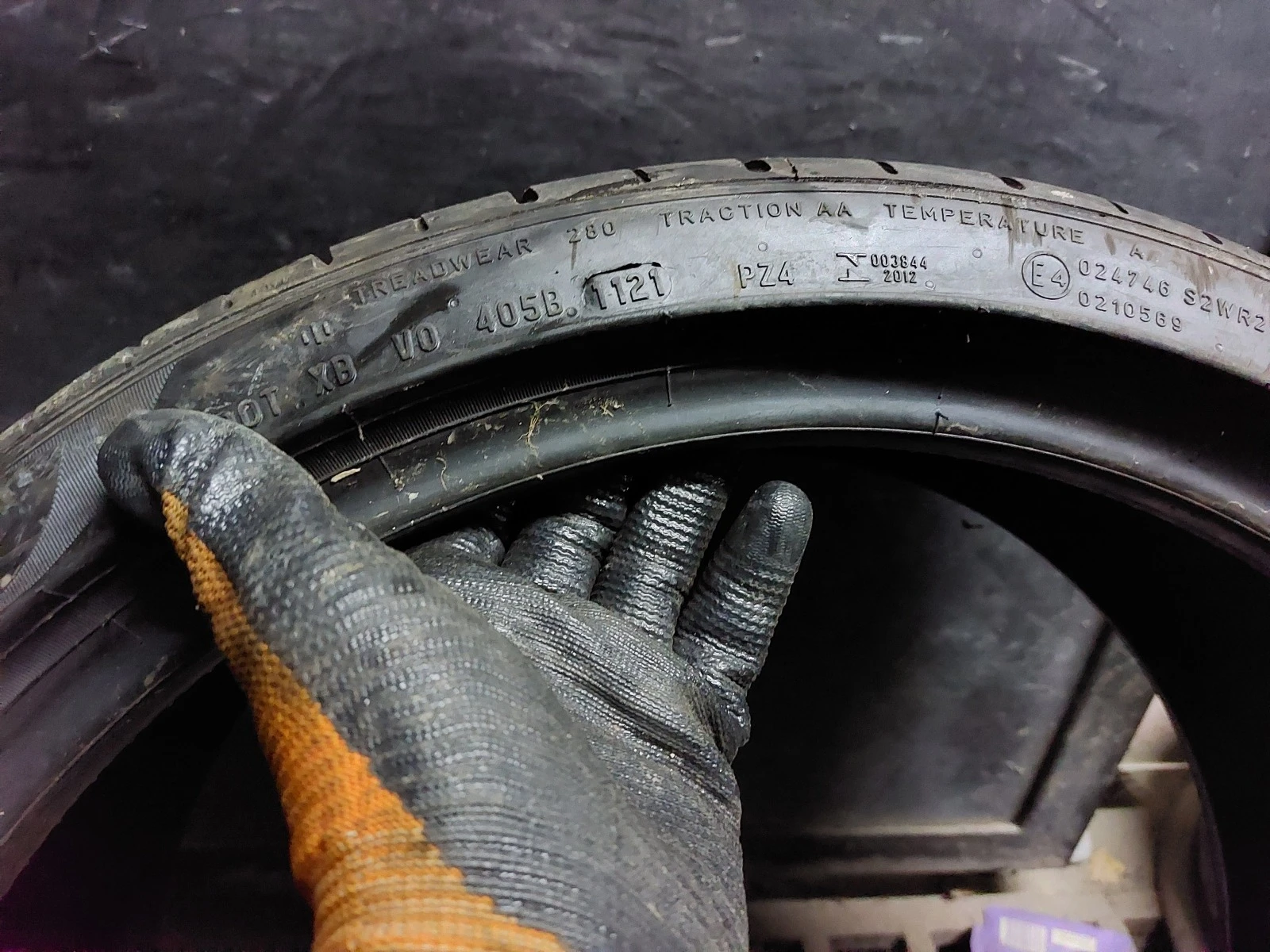 ���� 235/35R19 | Mobile.bg � ����������� 4