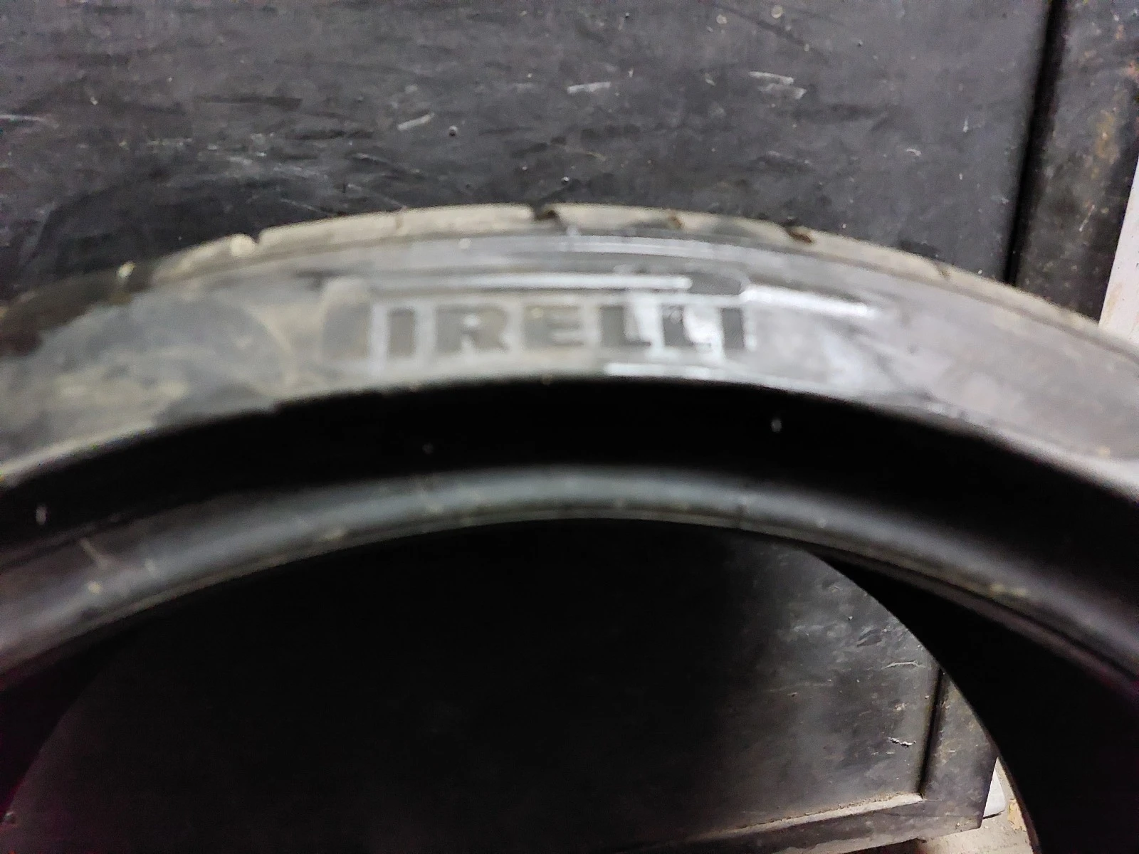 ���� 235/35R19 | Mobile.bg � ����������� 3