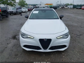 Alfa Romeo Giulia GIULIA TI AWD / DISTRONIC / ПОДГРЕВИ / ПАНОРАМА, снимка 2
