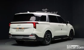 Kia Carnival Diesel 9-Seater Prestige, снимка 2