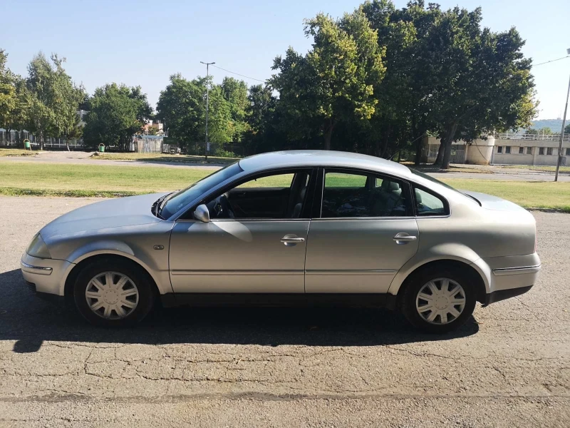 VW Passat 1.9 TDI, снимка 3 - Автомобили и джипове - 47184798