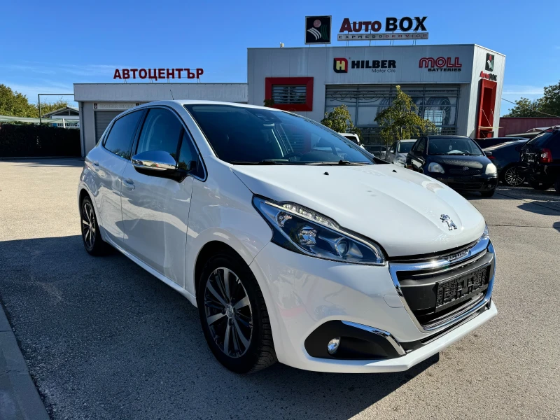 Peugeot 208 1.6D 100к.с FACE 2016г., снимка 3 - Автомобили и джипове - 47506667