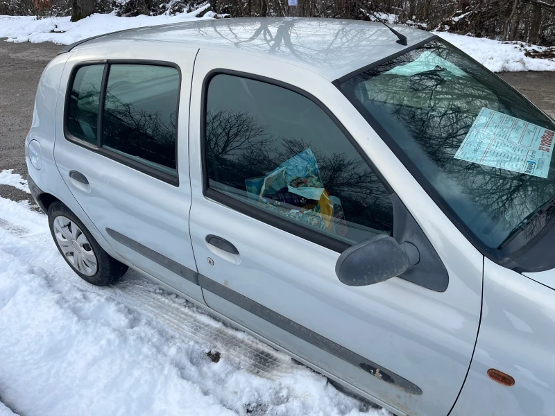 Renault Clio, снимка 3 - Автомобили и джипове - 48664008