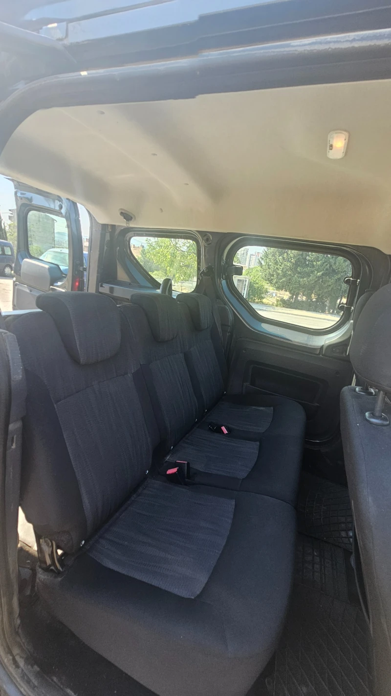 Dacia Dokker 1.2, снимка 9 - Автомобили и джипове - 52070617