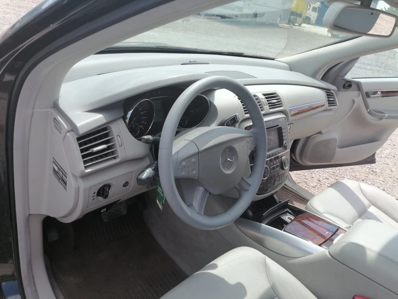 Mercedes-Benz R 500, снимка 5 - Автомобили и джипове - 52660321