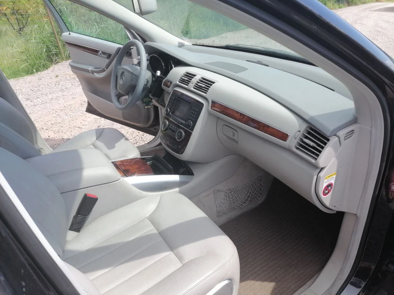Mercedes-Benz R 500, снимка 9 - Автомобили и джипове - 52660321