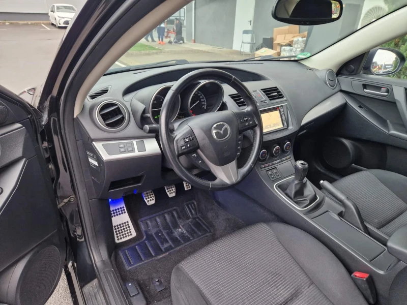 Mazda 3 2012 г.1.6 дизел , снимка 7 - Автомобили и джипове - 52371664