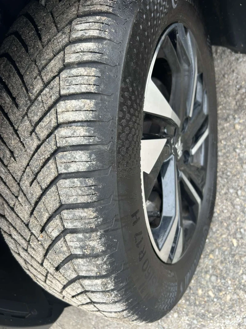 Peugeot 2008 1.5 HDI 130 * EAT 8 * 3D I cockpit * CAMERA * , снимка 17 - Автомобили и джипове - 53159367