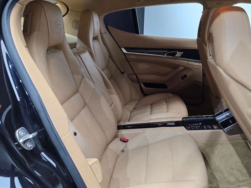 Porsche Panamera 3.6 AWD| 300к.с.| ВКЛ.ТЕХНОТЕСТ, снимка 11 - Автомобили и джипове - 55197786