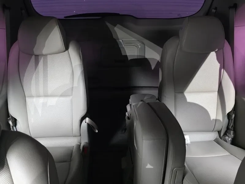 Kia Carnival  11-Seater Outdoor Luxury | Mobile.bg � ����������� 13