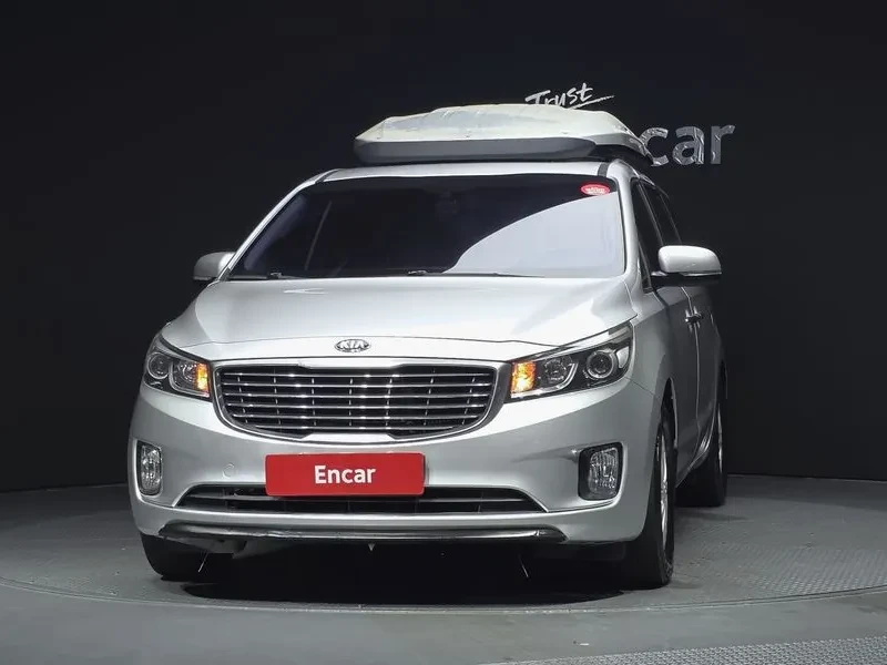 Kia Carnival  11-Seater Outdoor Luxury | Mobile.bg � ����������� 3