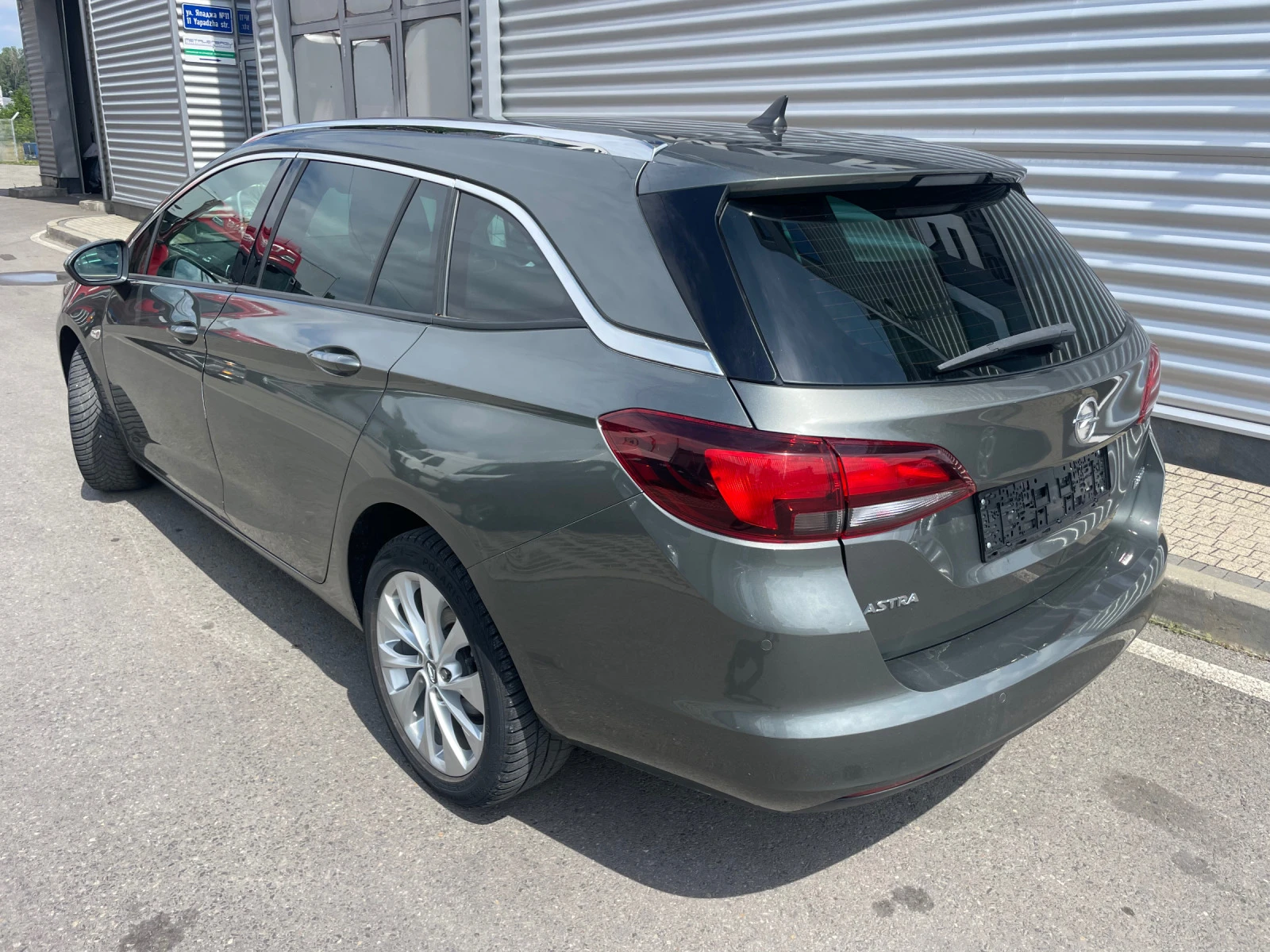 Opel Astra CNG+ Sport Tourer+ 1, 4+ Navi - изображение 3