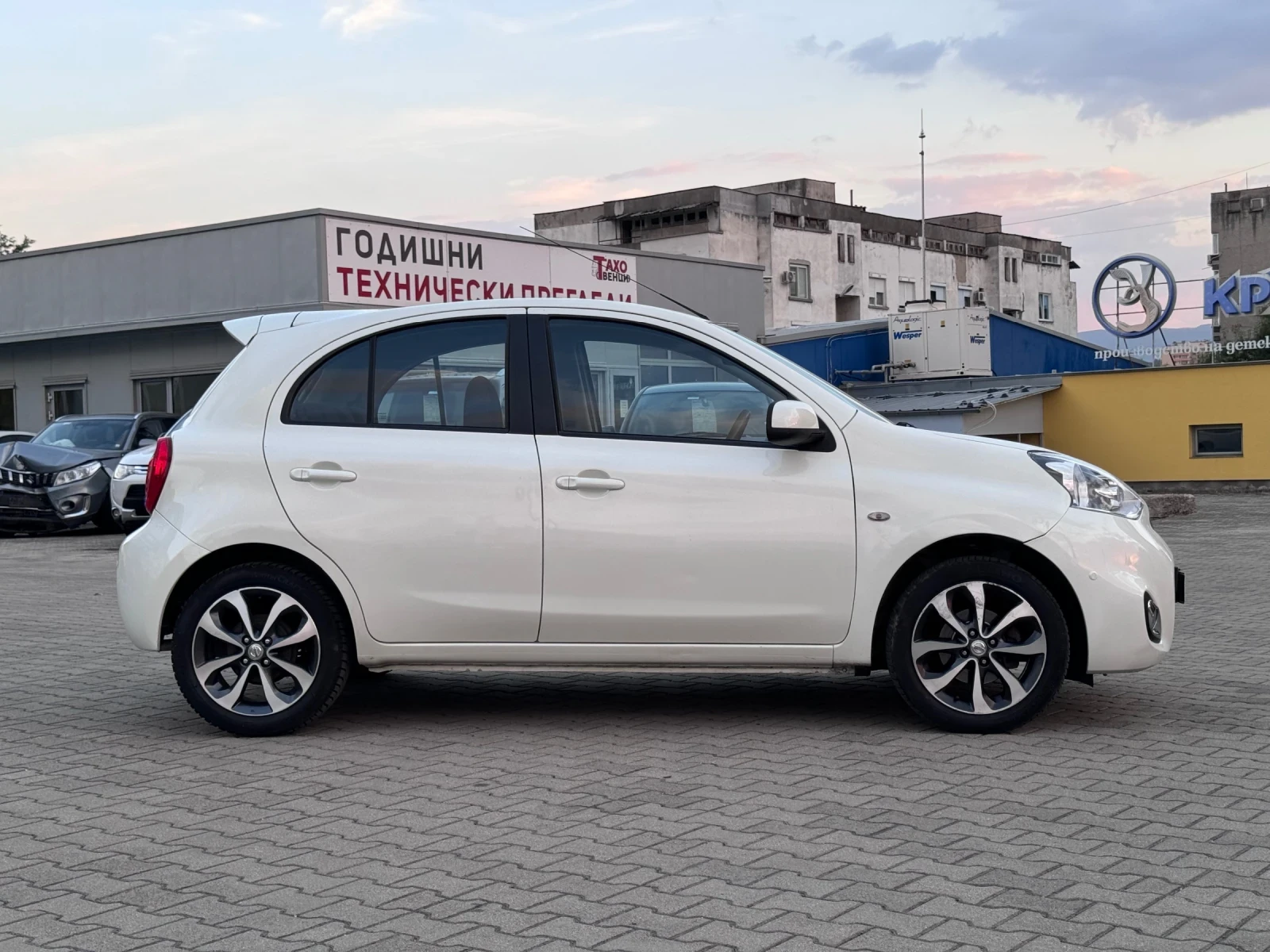 Nissan Micra 1.2/80кс /NAVI - изображение 3