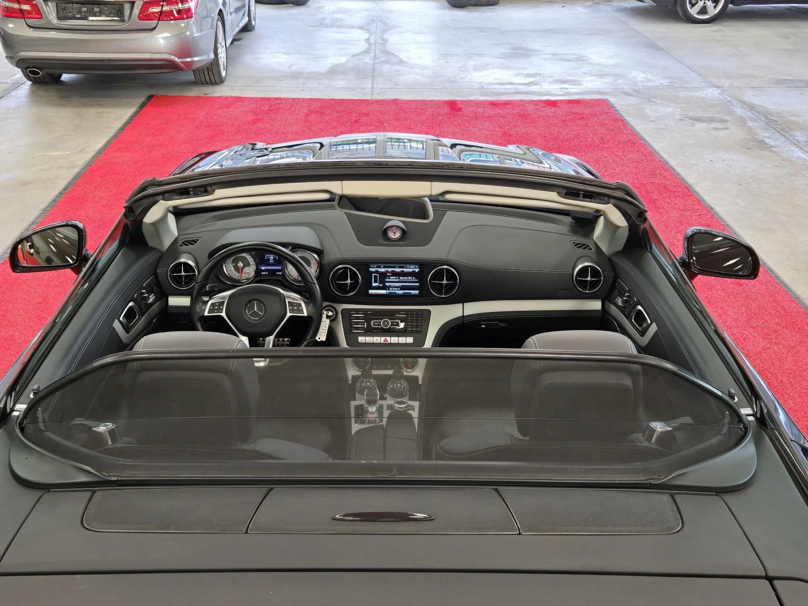 Mercedes-Benz SL  - изображение 9