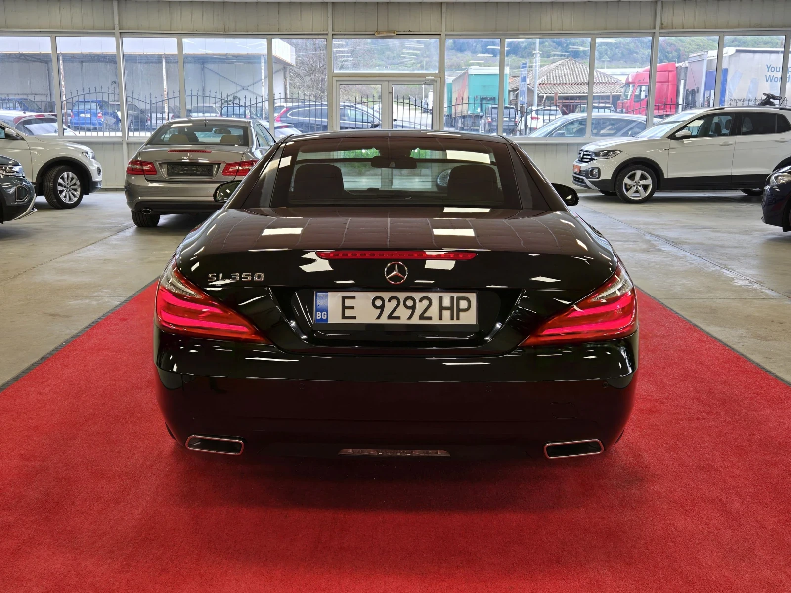 Mercedes-Benz SL  - изображение 5
