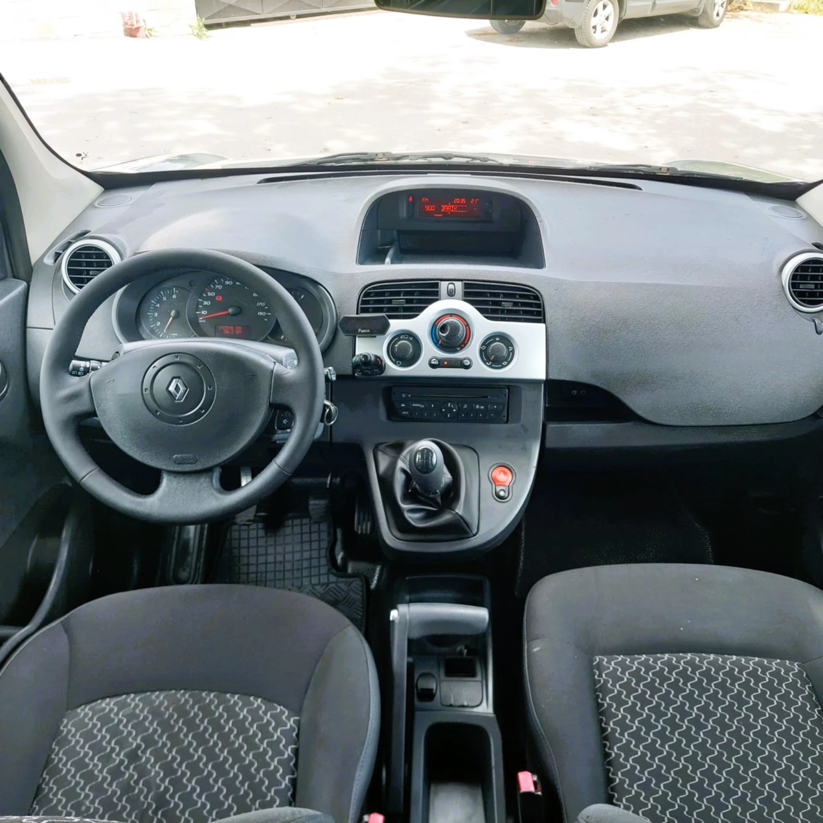 Renault Kangoo 1.5DCI 4+ 1 2013 FACE - изображение 10