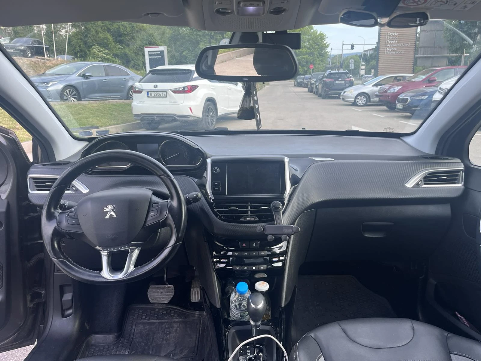 Peugeot 2008 NEW ALLURE 1.2e-THP110 EAT6 STT EURO6 - изображение 6