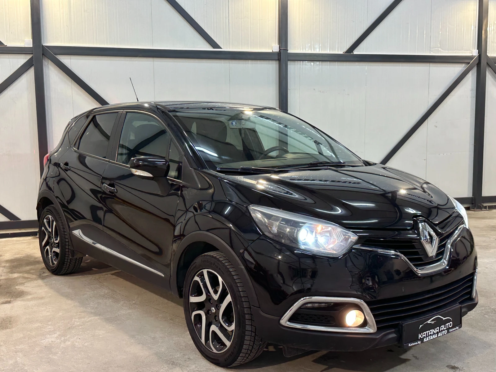 Renault Captur 0.9* КСЕНОН* ПАРКТРОНИК*  - изображение 3