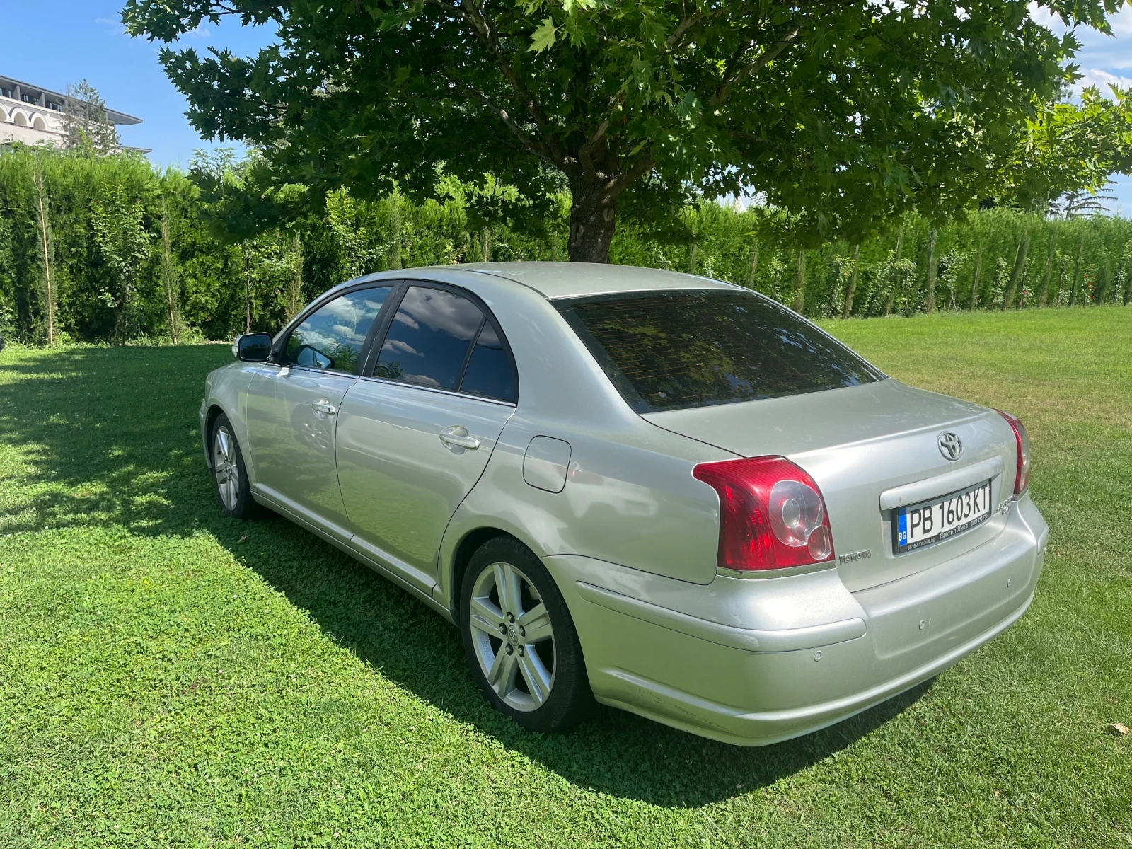 Toyota Avensis  - изображение 3