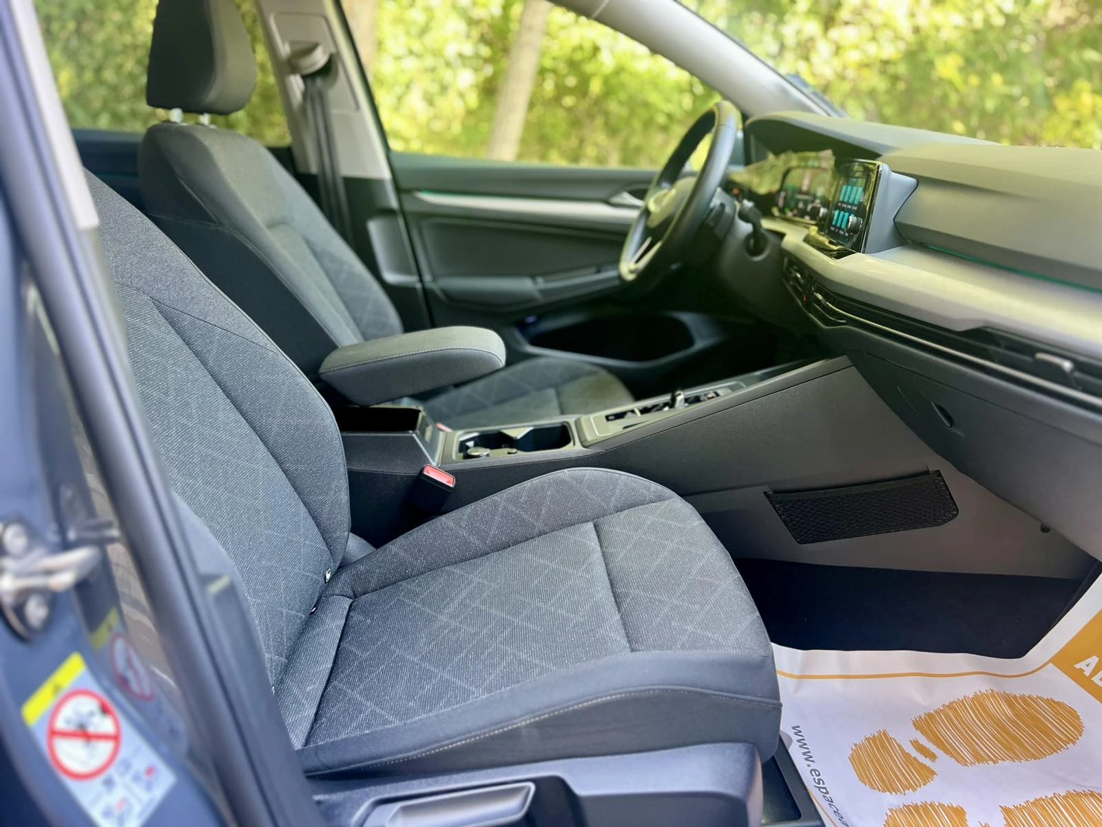VW Golf 1.5 TSI / 150 к.с. / DSG / M-HEV / ГАРАНЦИЯ - изображение 8