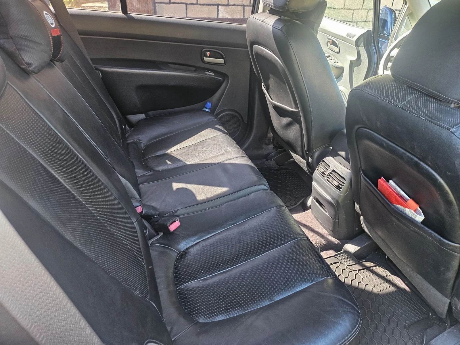 Kia Carens  - изображение 6