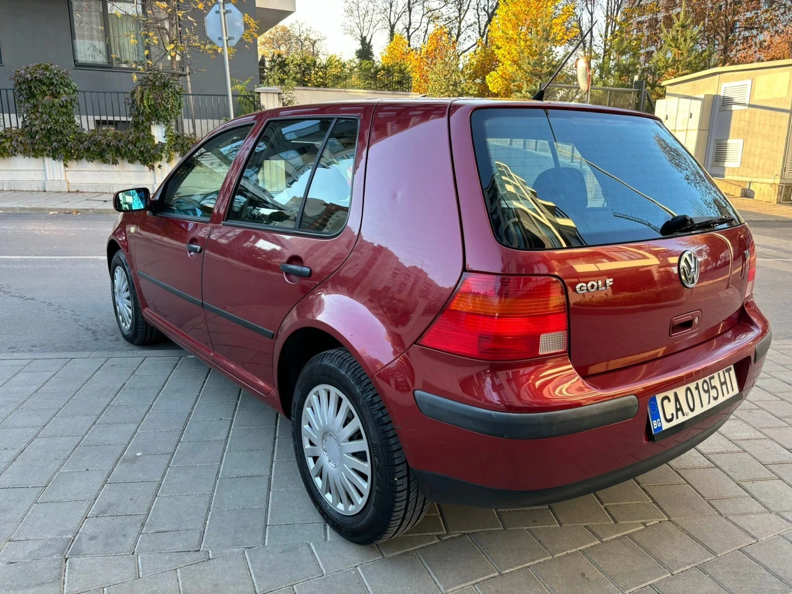 VW Golf 1.6i  - изображение 2