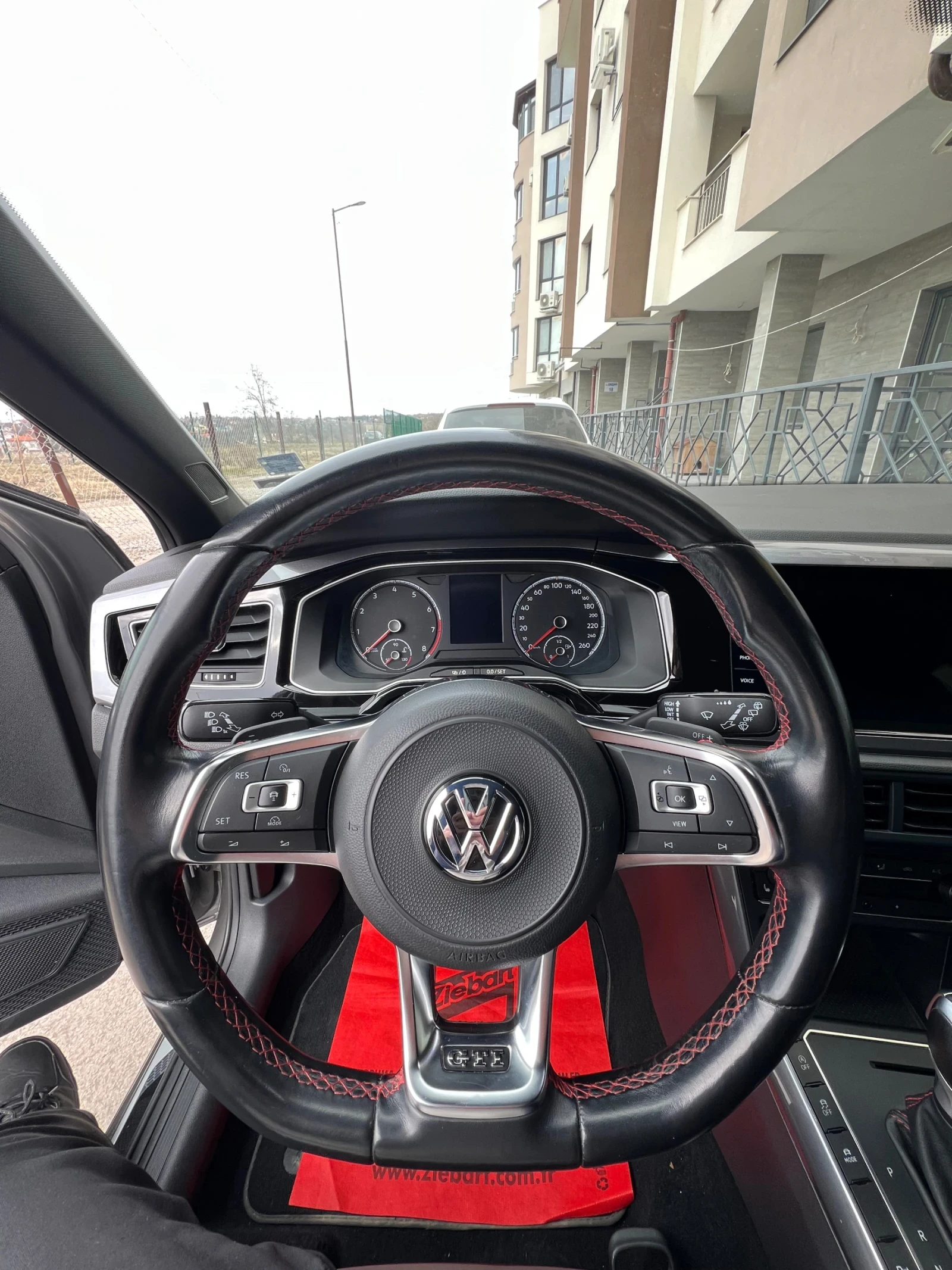 VW Polo GTi 2.0 200 кс - изображение 3