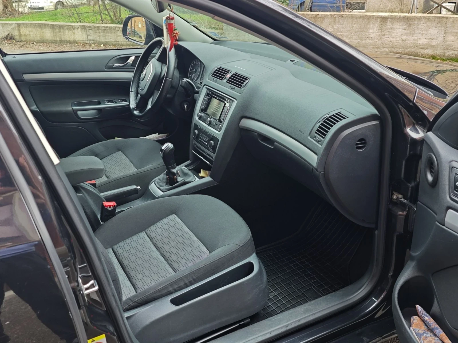 Skoda Octavia 1.6TDI NAVI ��������� ����������� | Mobile.bg � ����������� 10