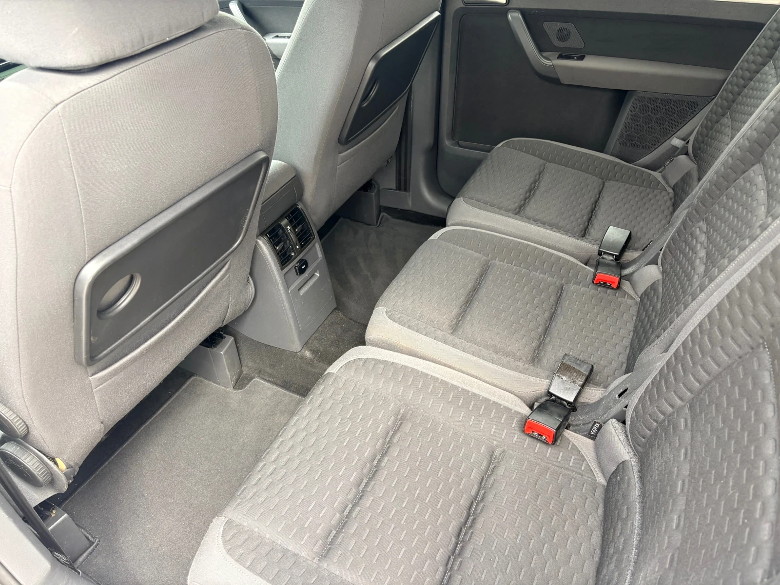 VW Touran 1.9 TDI 105 �� Feys 2010� ���������� ��������  | Mobile.bg � ����������� 13