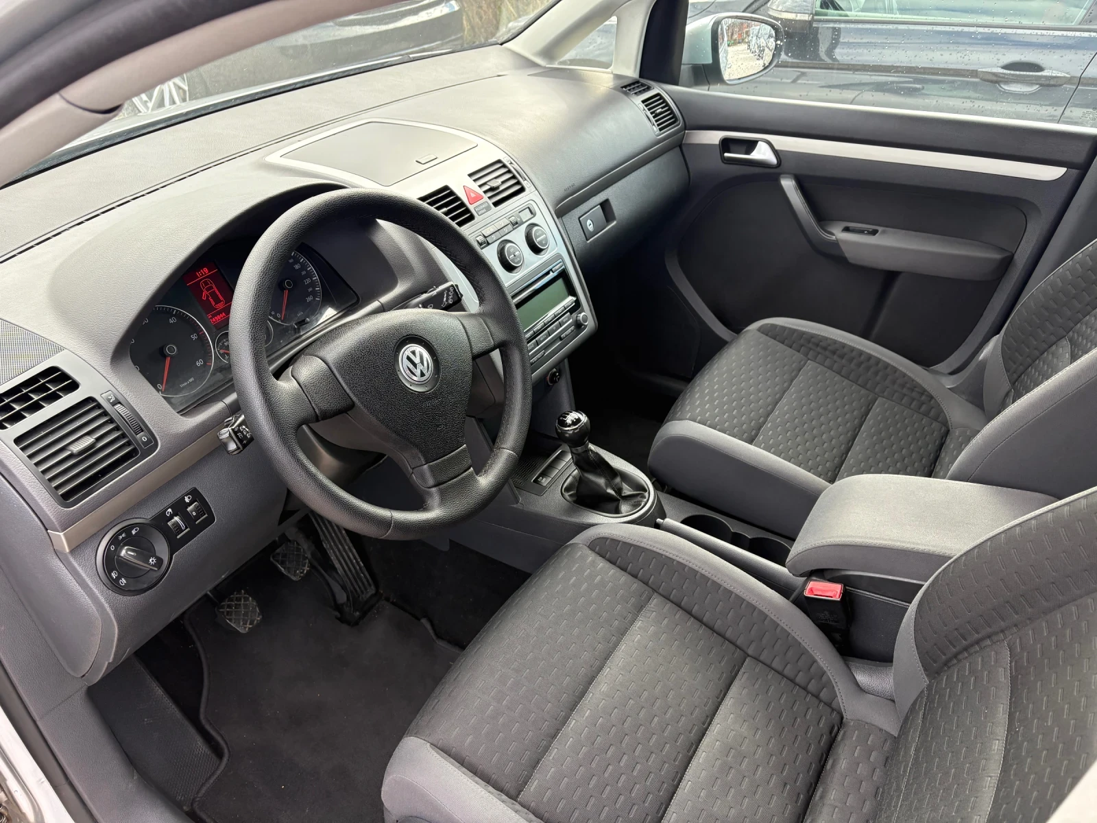 VW Touran 1.9 TDI 105 ps BLUE MOTION Feys 2010� ����������  | Mobile.bg � ����������� 12