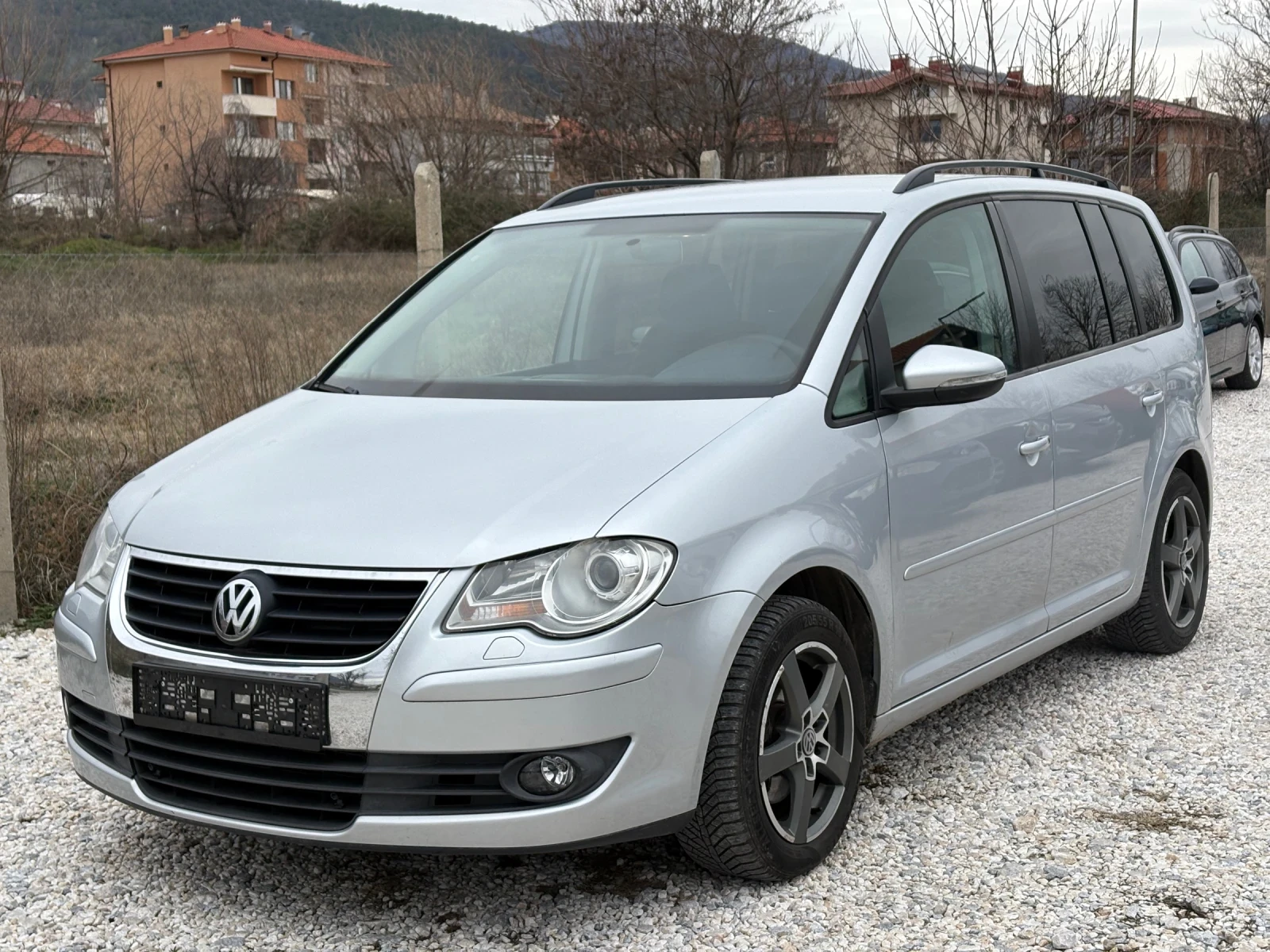VW Touran 1.9 TDI 105 ps BLUE MOTION Feys 2010� ����������  | Mobile.bg � ����������� 3