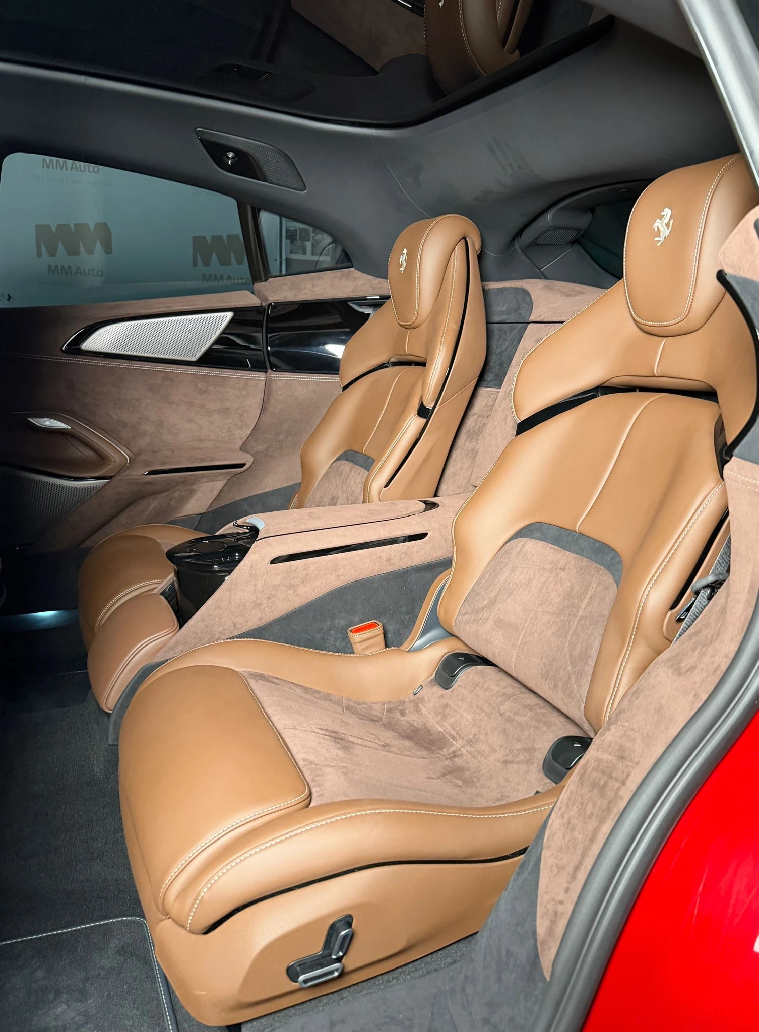 Ferrari Purosangue V12* Carbon* Pano* Display* Ventilation | Mobile.bg � ����������� 12